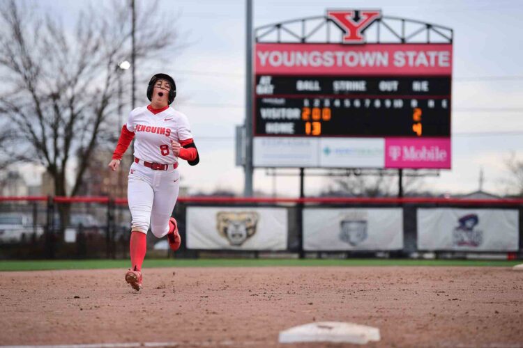 Youngstown State wins first two home games in doubleheader against Purdue Fort Wayne